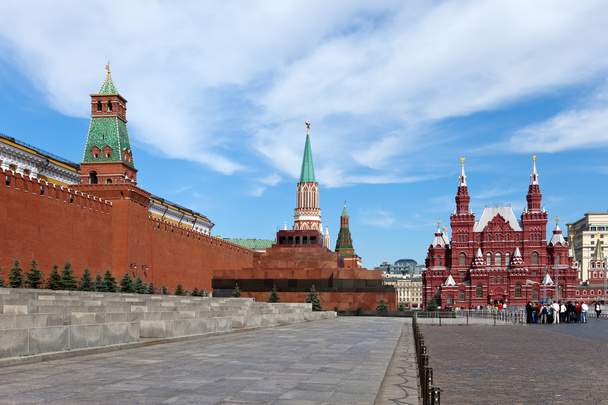 червоний квадрат. Кремль-мавзолей та історичний музей. Москва. - Фото, зображення