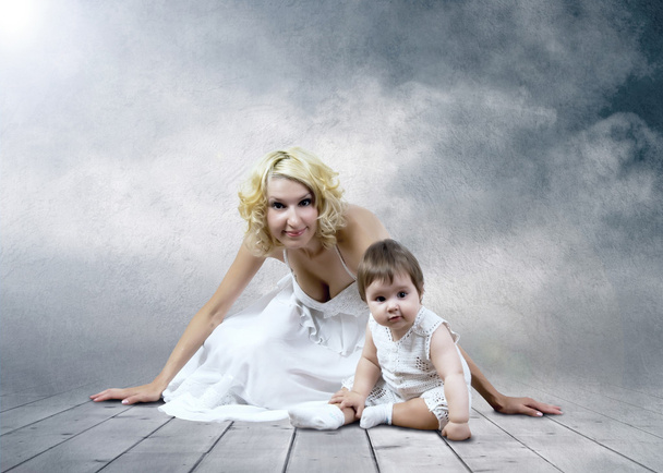 Woman and child - Foto, immagini