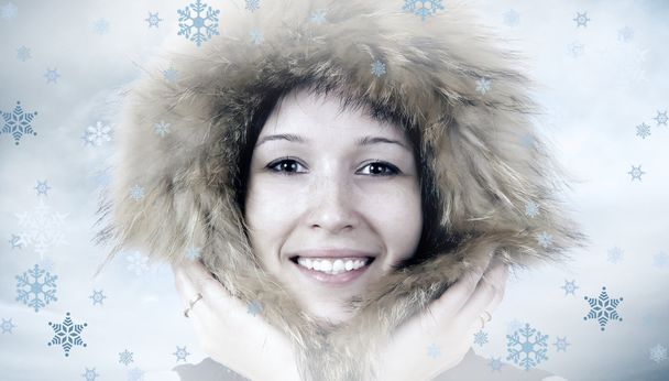 Portrait of happiness young woman in winter hat - Fotoğraf, Görsel
