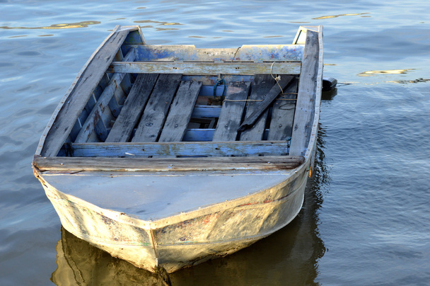 doca de barco velho no cais
 - Foto, Imagem
