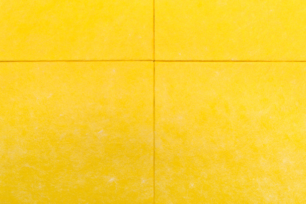 Guardanapos amarelos para limpeza
 - Foto, Imagem