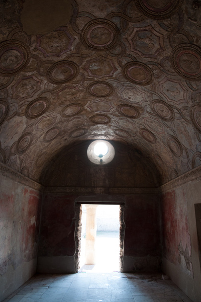 Pozostaje wewnątrz stabian kąpiele w Italy Pompei. Pompeje był de - Zdjęcie, obraz