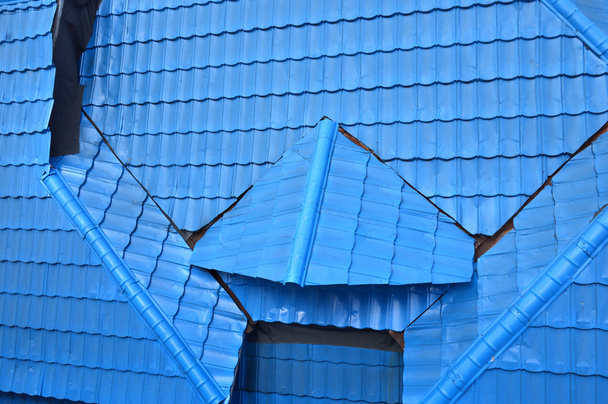 azulejos del techo azul
 - Foto, Imagen
