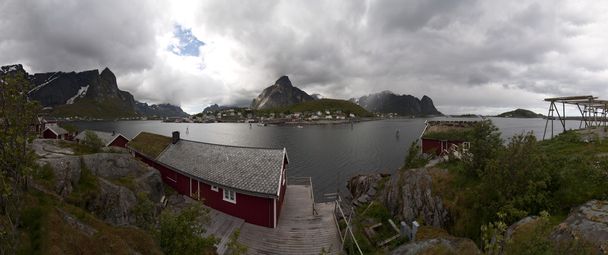 Рыбная деревушка в Норвегии
 - Фото, изображение