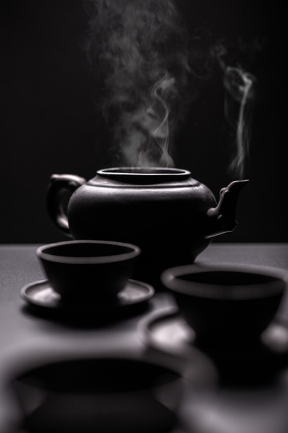 Tea pot and cups - 写真・画像
