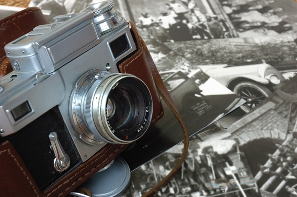 cámara de fotos oxidada
 - Foto, Imagen