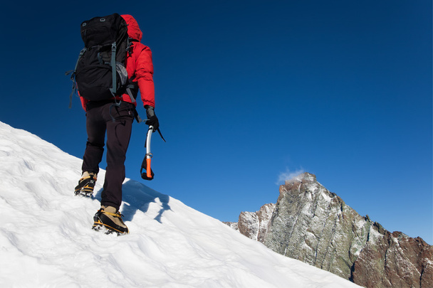 Αρσενικό σκι-ορειβάτης - Φωτογραφία, εικόνα