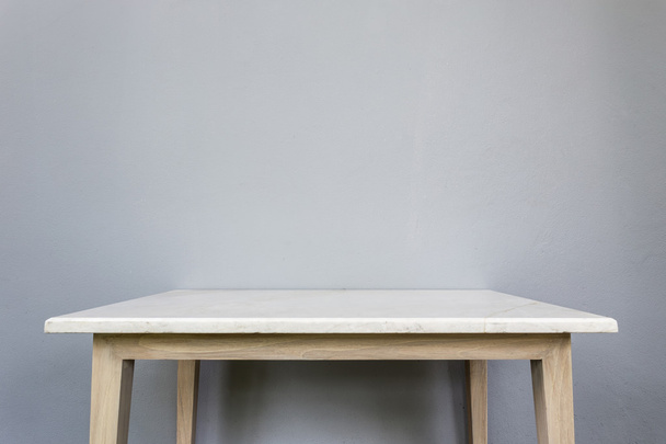 Empty top of white mable stone table on grey wall background - Zdjęcie, obraz