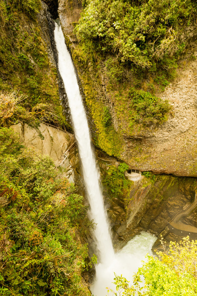 Pailon Del Diablo Waterfall - Foto, imagen