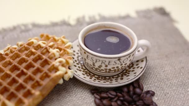 Belçika waffle ve kahve - Video, Çekim