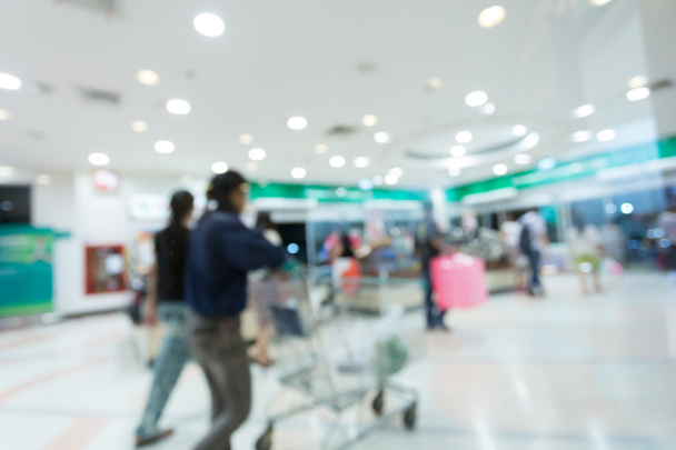 mağaza alışveriş alışveriş sepeti ile insanlar - Fotoğraf, Görsel