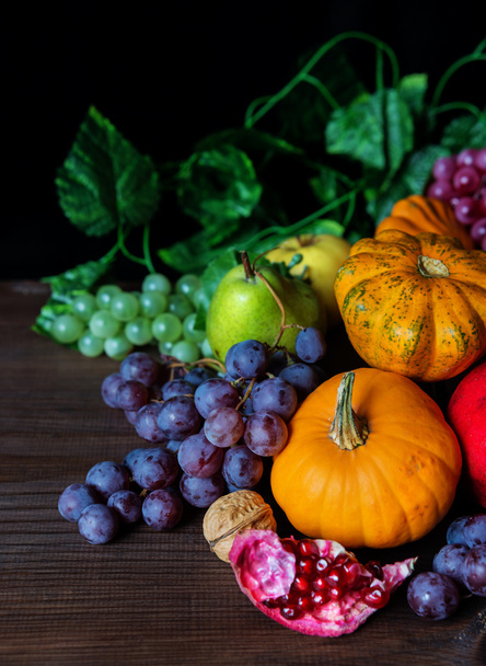 Rich harvest of various fruits and vegetables - Zdjęcie, obraz