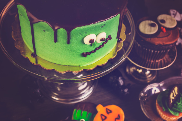 arreglo de mesa para fiesta de Halloween
 - Foto, Imagen