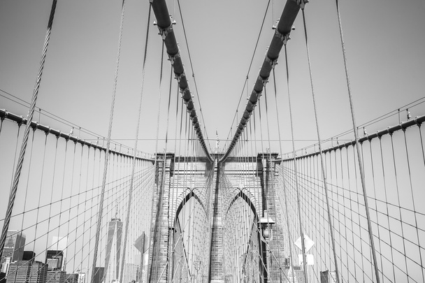 Brooklyn Köprüsü, Nyc ait siyah-beyaz fotoğraf. - Fotoğraf, Görsel
