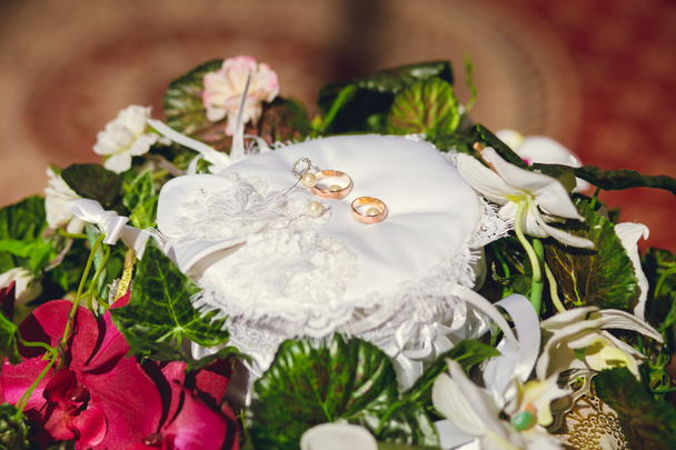 Γάμοs δακτυλίδι μαξιλάρι - Φωτογραφία, εικόνα