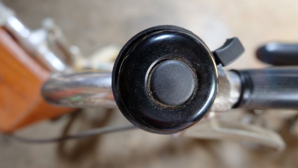 schwarzes Klingelrad - Foto, Bild