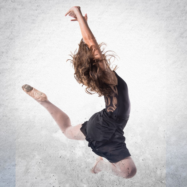 Piękna dziewczyna balet skoki - Zdjęcie, obraz