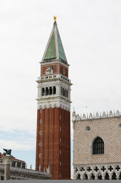 Lagoon of Venice kanssa Doge palatsi ja palatsi Doge
 - Valokuva, kuva