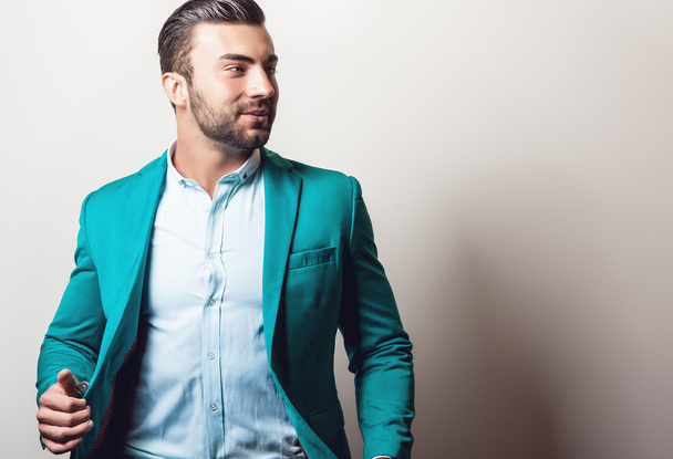 Elegant handsome man in stylish jacket - Fotoğraf, Görsel
