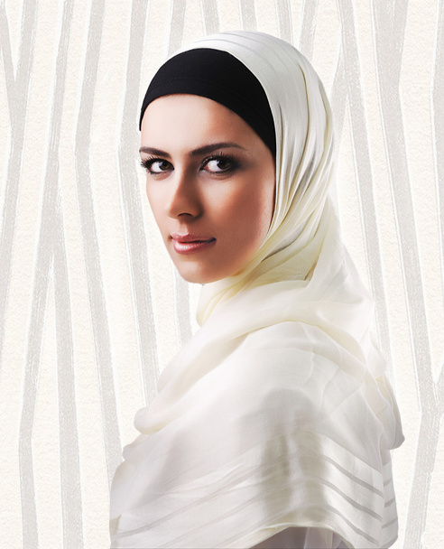 Muslim beautiful girl - Valokuva, kuva