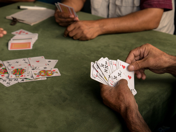 Gamblers playing game - Foto, immagini
