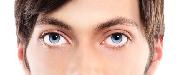 Closeup modrých očí od mladého muže - Fotografie, Obrázek
