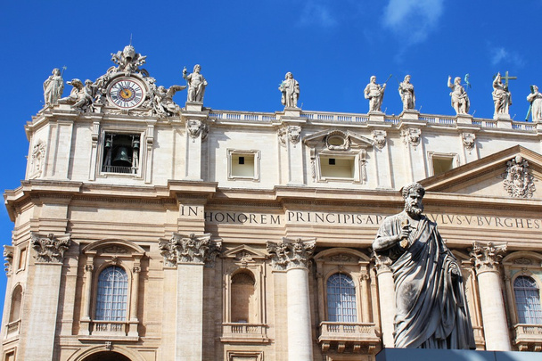 バチカンの聖ピエトロ大聖堂 - 写真・画像