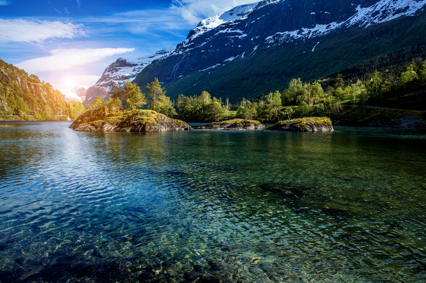 Piękna przyroda Norwegii. - Zdjęcie, obraz