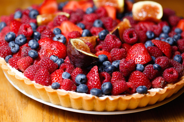 Tart with fresh berries - Photo, Image