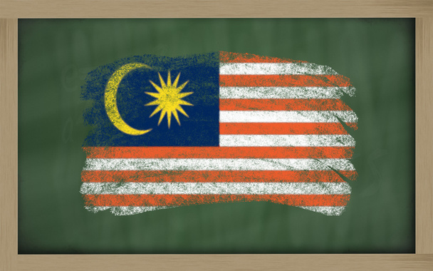 Bandeira nacional da Malásia em quadro-negro pintado com giz
 - Foto, Imagem