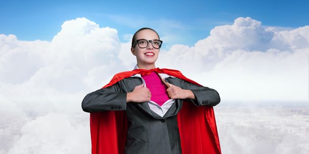 Superfrau zu sein braucht Kraft - Foto, Bild
