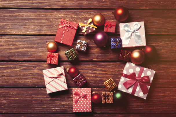 Різдвяні вафлі та подарунки
 - Фото, зображення