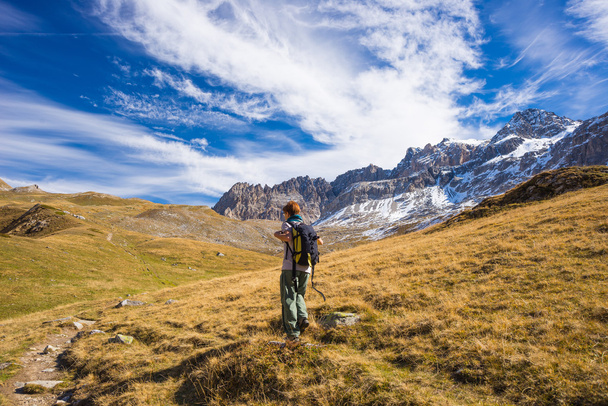 Turistika v Alpách, barevný podzim - Fotografie, Obrázek