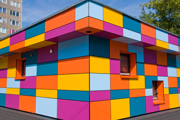 πολύχρωμα μικρό κτίριο - Φωτογραφία, εικόνα