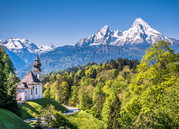 Pastoral dağ manzarası Bavyera Alpleri'nde Berchtesgadener Land, Bavyera, Almanya - Fotoğraf, Görsel