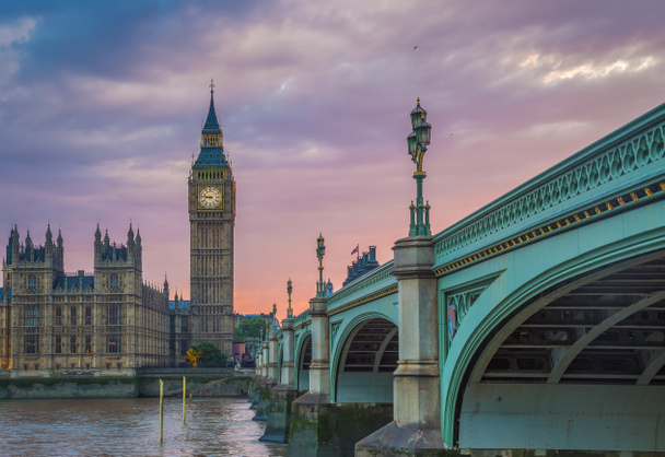 Westminster Bridge s Big Benem při západu slunce, Londýn, Velká Británie - Fotografie, Obrázek