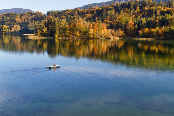 Lago Otoño. Austria, Tirol, Lago Reintaler
. - Foto, imagen
