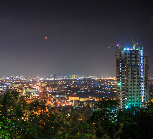 夕暮れのバンコク都市景観 - 写真・画像