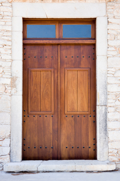 Traditional wooden doors - Фото, изображение