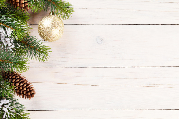 Christmas background with pine tree  and bauble - Valokuva, kuva
