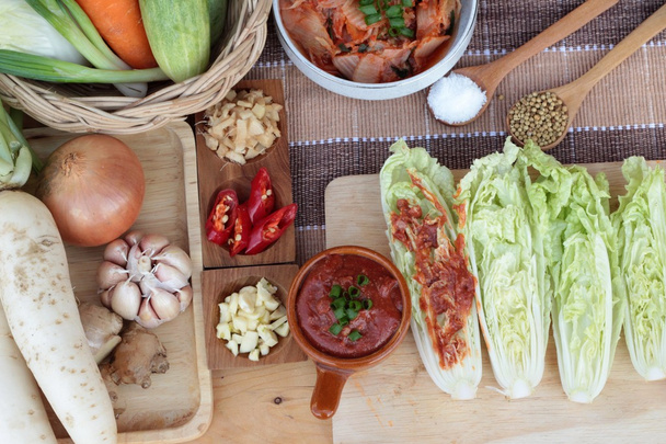 Kimchi koreański żywności tradycyjnej. - Zdjęcie, obraz