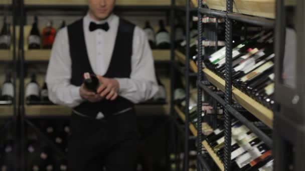 Close up face confident sommelier - Footage, Video