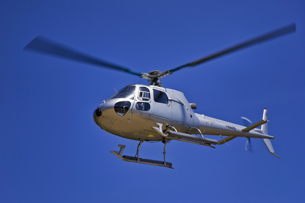 Italia, Sardinia, lentävä helikopteri
 - Valokuva, kuva
