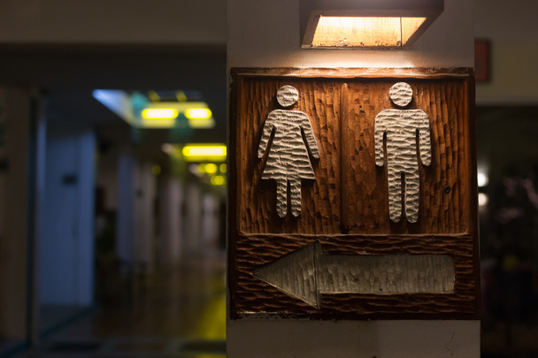 дерев'яні туалетні знаки з іконою чоловічі та жіночі
 - Фото, зображення