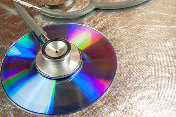 CD disco e stetoscopio
 - Foto, immagini