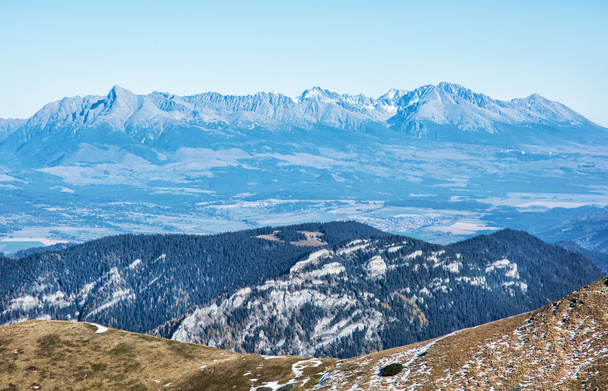 Näkymä High Tatras Low Tatras, matkustaa teema, n
 - Valokuva, kuva
