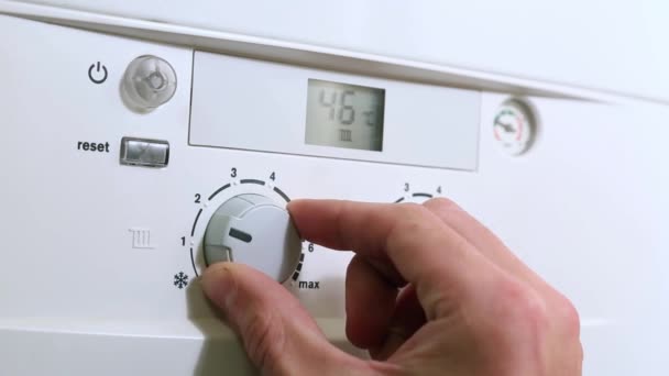 ligue a caldeira de aquecimento de gás da casa
 - Filmagem, Vídeo
