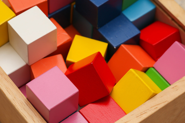 bloques de madera para niños
 - Foto, imagen