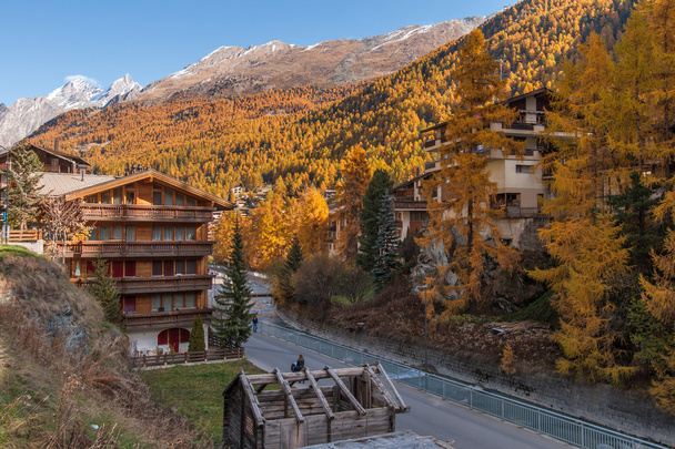 Herbst Blick auf Zermatt Resort, Wallis - Foto, Bild