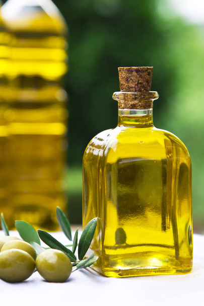 Oliwki i oliwa z oliwek - Zdjęcie, obraz